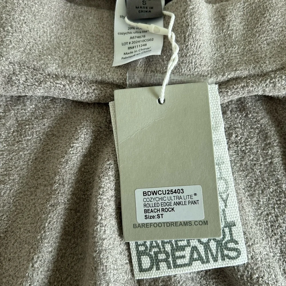 NWT Barefoot Dreams CozyChic Ultra Lite Ankle Pant Beach Rock size Small Tall